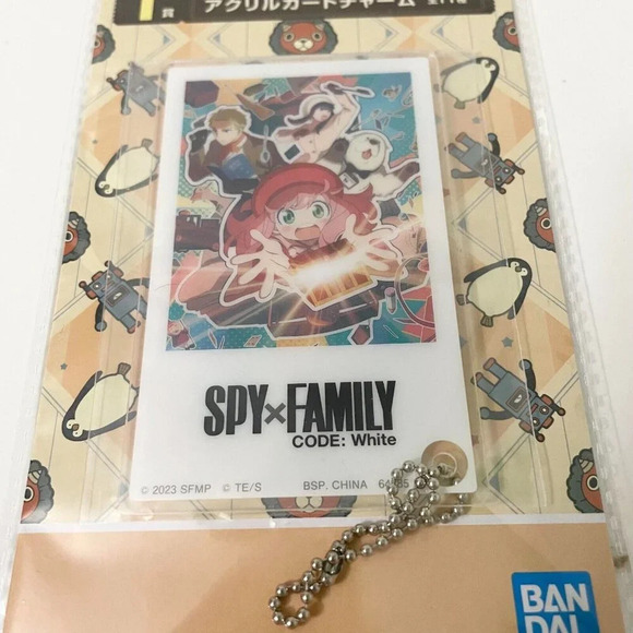 Spy x Family Ichiban Kuji Code White Acrylic Keychain Card Charm Anya Damian - Picture 2 of 13